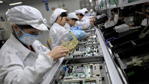 <br />
							Из-за протестов на заводе Foxconn в Китае Apple столкнется с дефицитом производства 6 млн iPhone 14 Pro — Bloomberg<br />
						