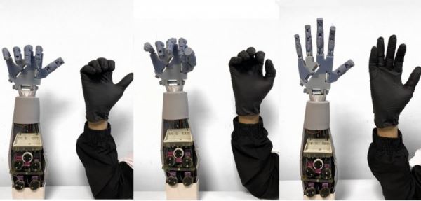 <br />
				Ученые ЛЭТИ разработали "умную" перчатку для проведения высокоточных медицинских операций	