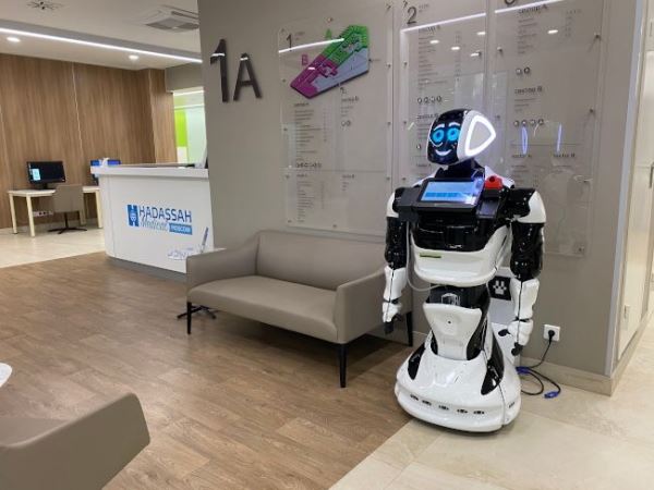 В Израильской клинике в Москве начал работать российский робот-диагност